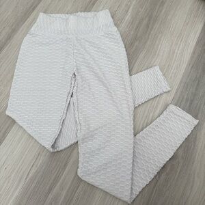 Women's Textured White Leggings